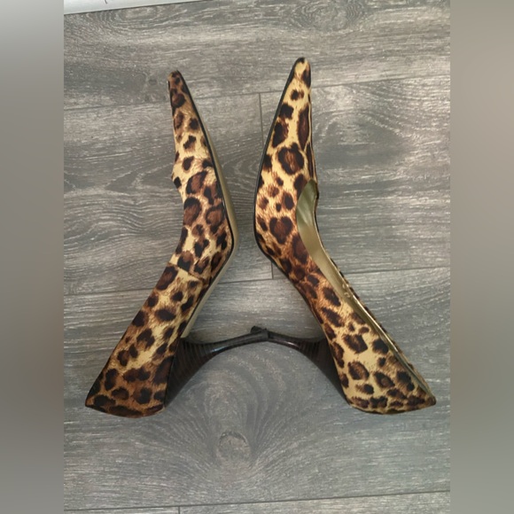Guess Animal Print Pointed Toes 4” High Heels Women’s Size 9 - Picture 6 of 9